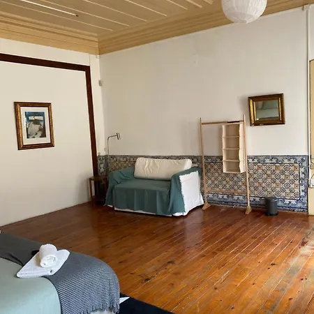 Azulejos Cais Sodré Bed and breakfast 3*