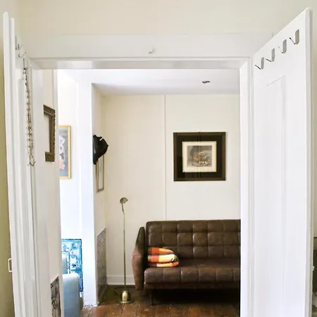 לינה וארוחת בוקר Azulejos Cais Sodre ליסבון