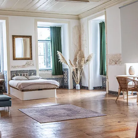 Azulejos Cais Sodre Bed & Breakfast 3*