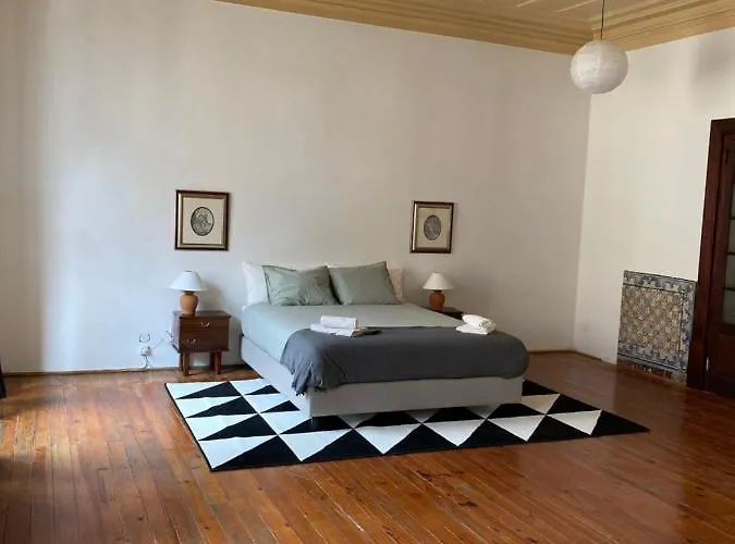 Bed & Breakfast Azulejos Cais Sodre 3*