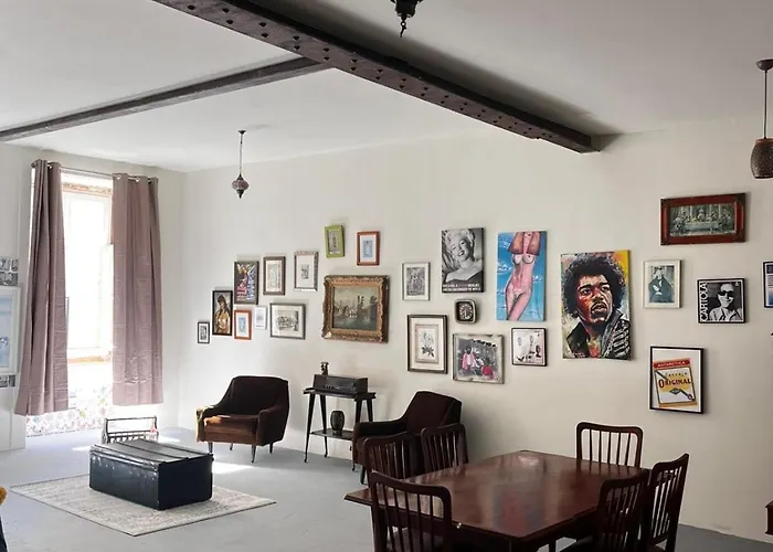 Azulejos Cais Sodre Bed & Breakfast