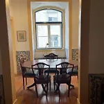 Azulejos Cais Sodré Bed & Breakfast 3*