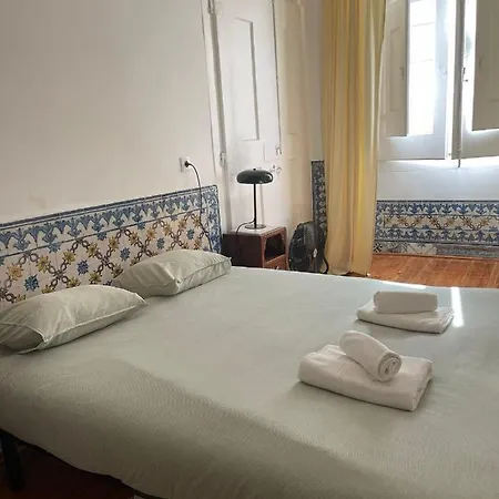 Azulejos Cais Sodre Bed & Breakfast