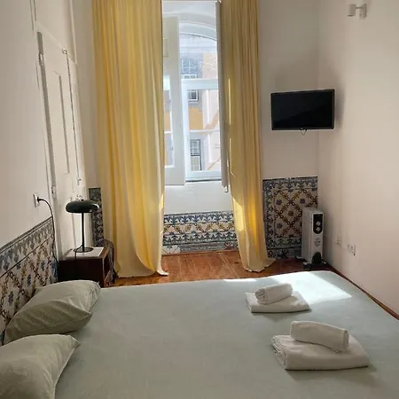 Azulejos Cais Sodre 3*