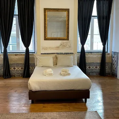 Azulejos Cais Sodre 3*