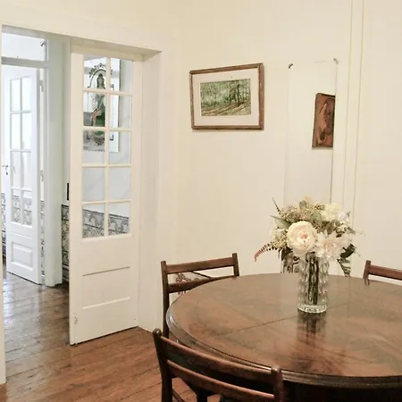 Azulejos Cais Sodre לינה וארוחת בוקר 3*