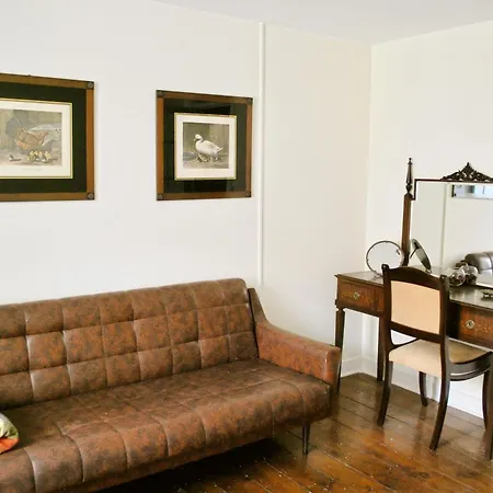 Azulejos Cais Sodre 3*